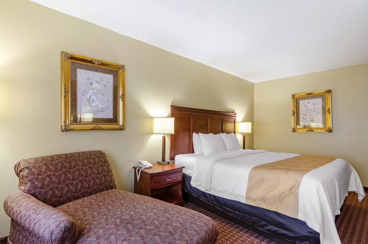 Quality Inn & Suites Картедж Екстер'єр фото