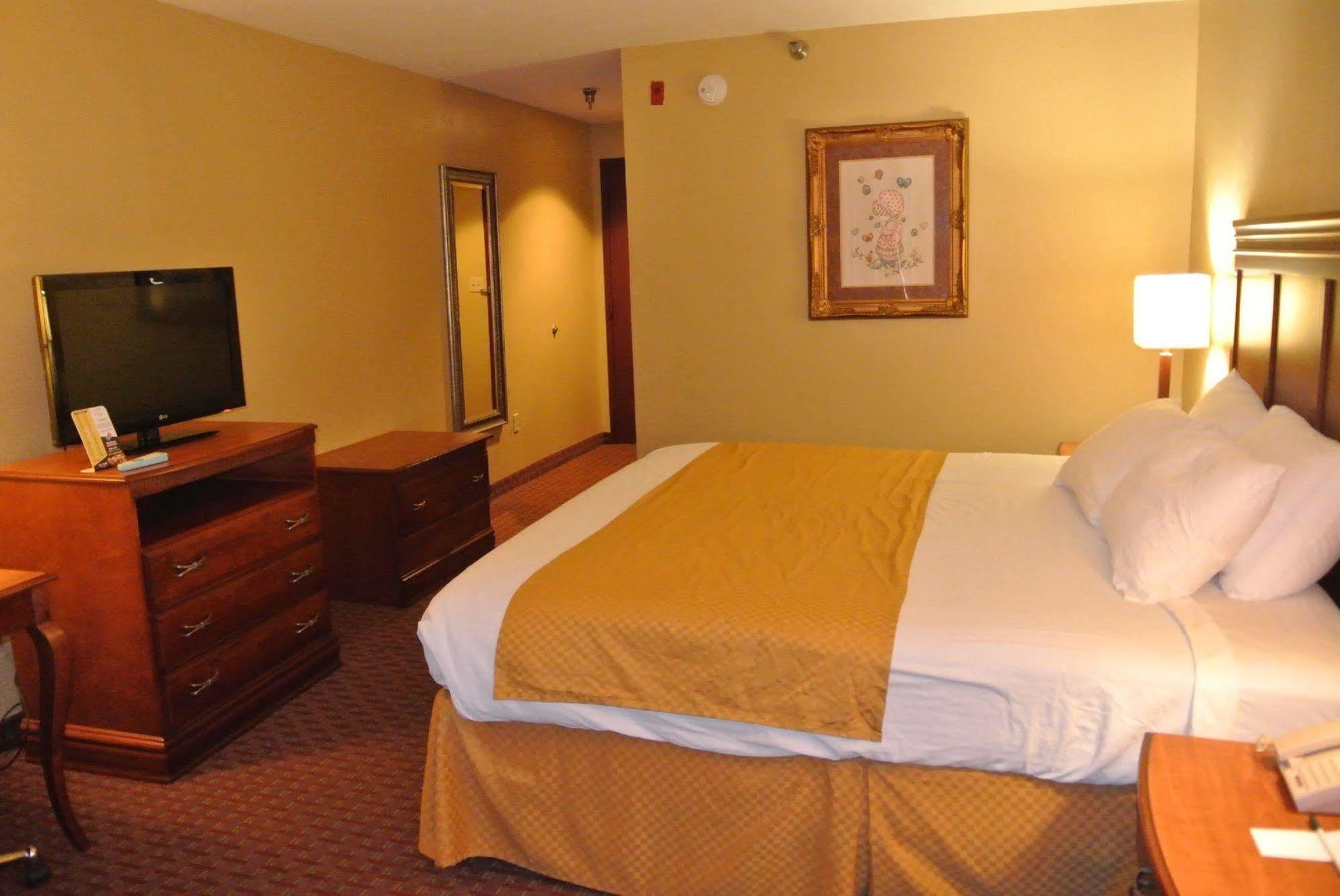 Quality Inn & Suites Картедж Екстер'єр фото